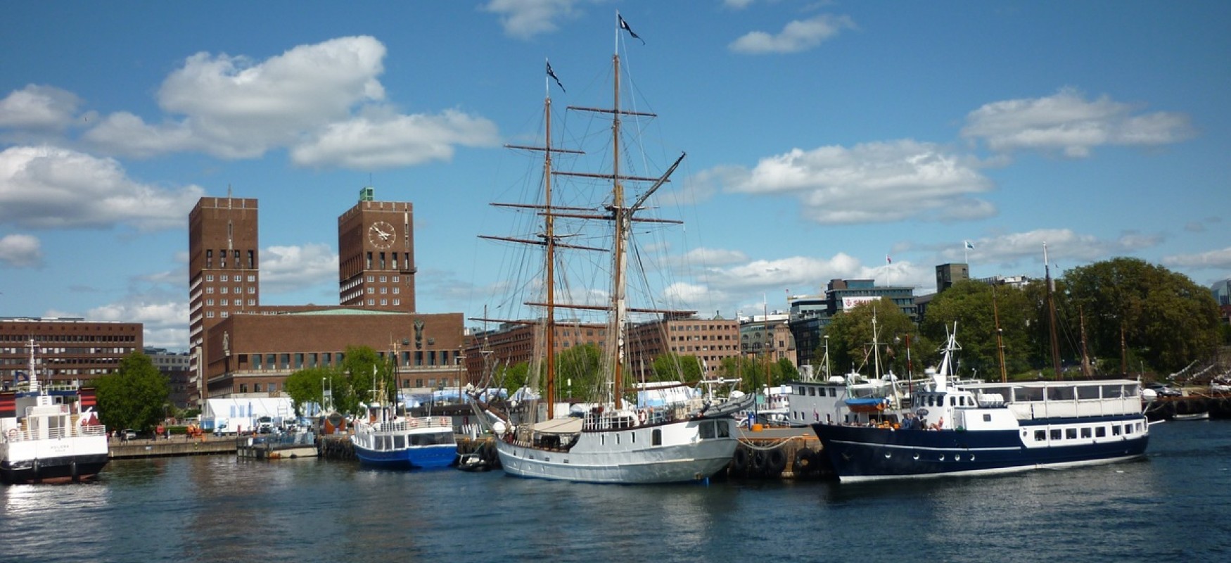 Oslo town hall seen from the harbour 2017