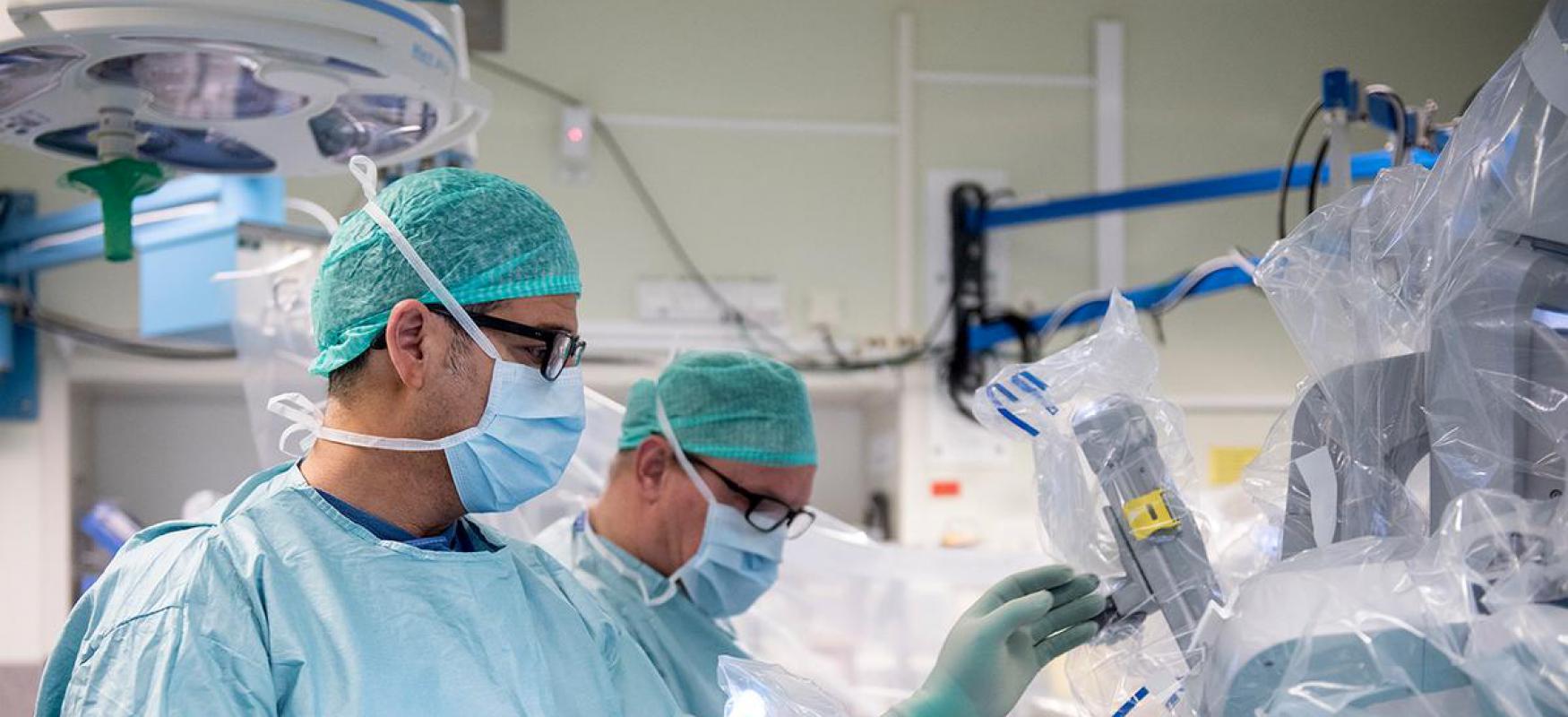 Robot assisted surgery at Danderyds Hospital.